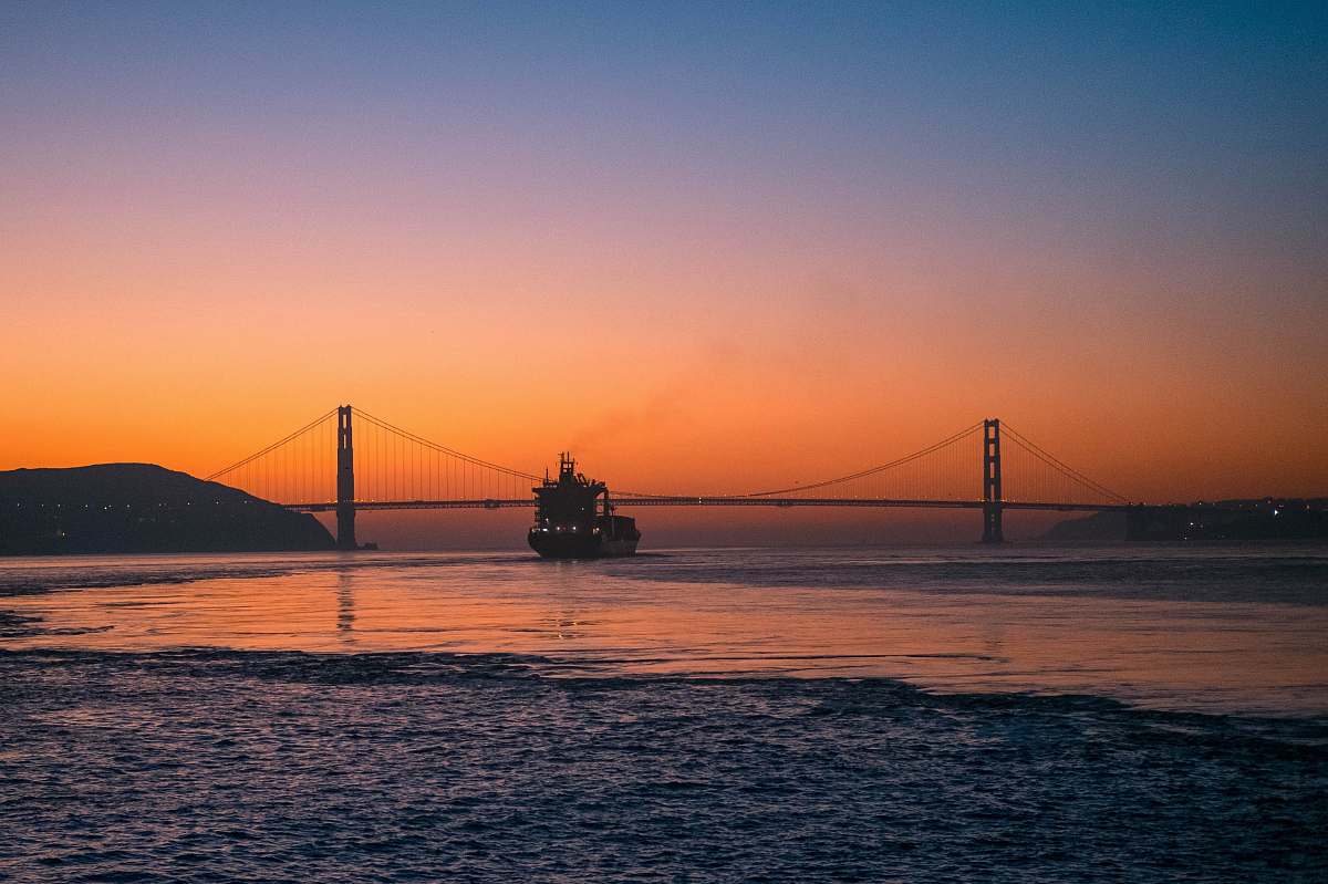 sunset golden state bridge during sunset bridge